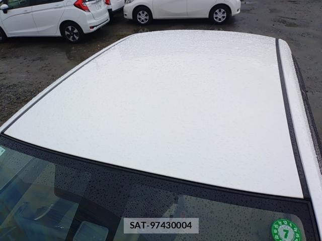 Toyota PREMIO 2019-06 7868862-6