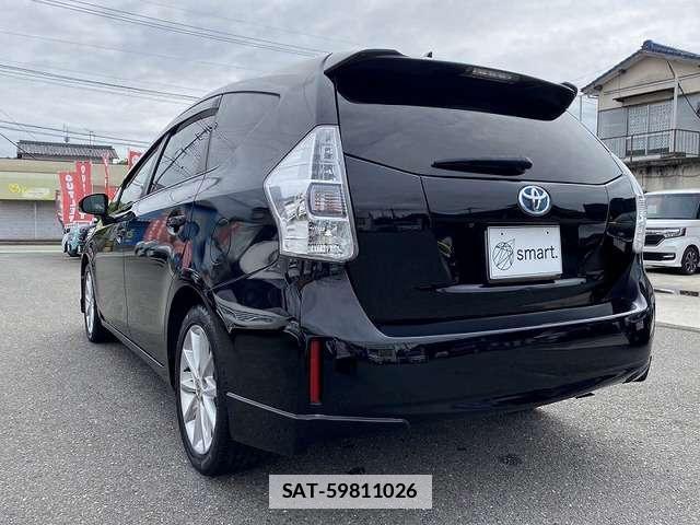 Toyota PRIUS ALPHA 2011-11 7867908-19