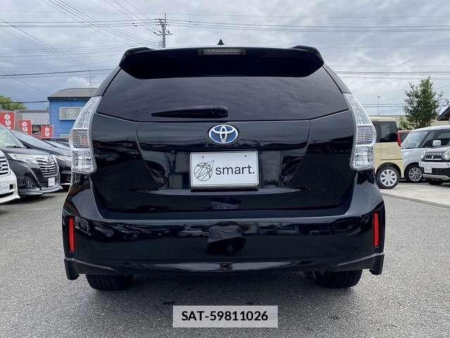 Toyota PRIUS ALPHA 2011-11 7867908-5