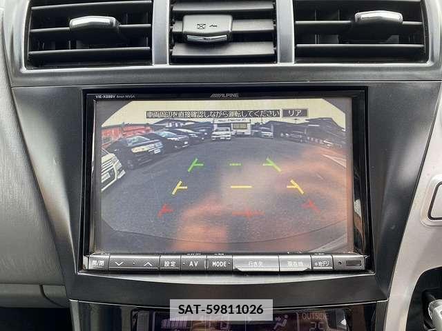Toyota PRIUS ALPHA 2011-11 7867908-7