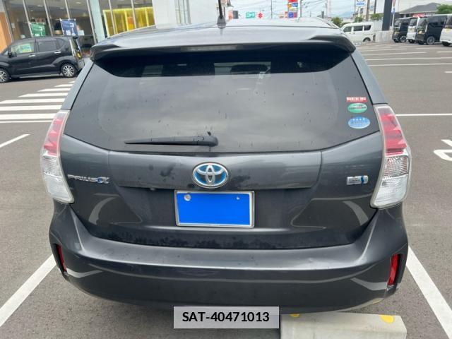 Toyota PRIUS ALPHA 2015-07 7868685-2