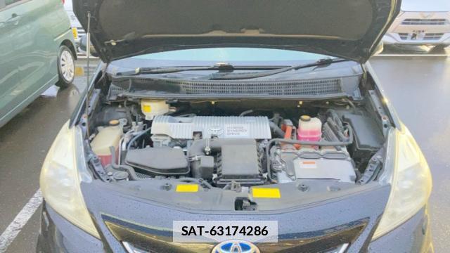 Toyota PRIUS ALPHA 2011-06 7868712-19