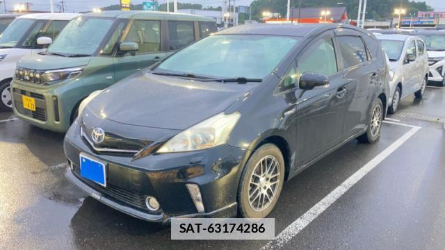 Toyota PRIUS ALPHA 2011-06 7868712-2