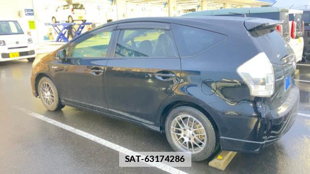 Toyota PRIUS ALPHA 2011-06 7868712-3