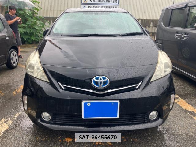 Toyota PRIUS ALPHA 2011-12 7868953-1