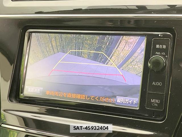 Toyota PRIUS ALPHA 2015-06 7868988-3