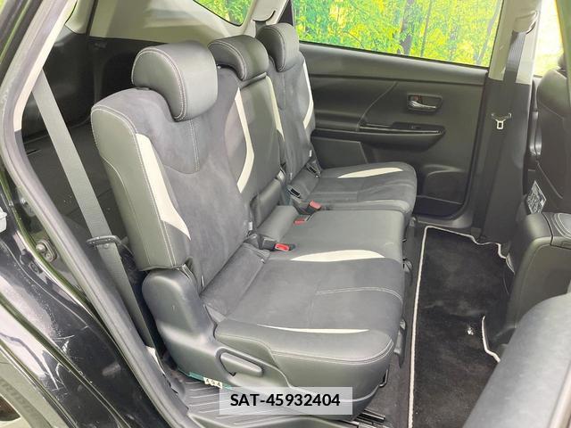Toyota PRIUS ALPHA 2015-06 7868988-8