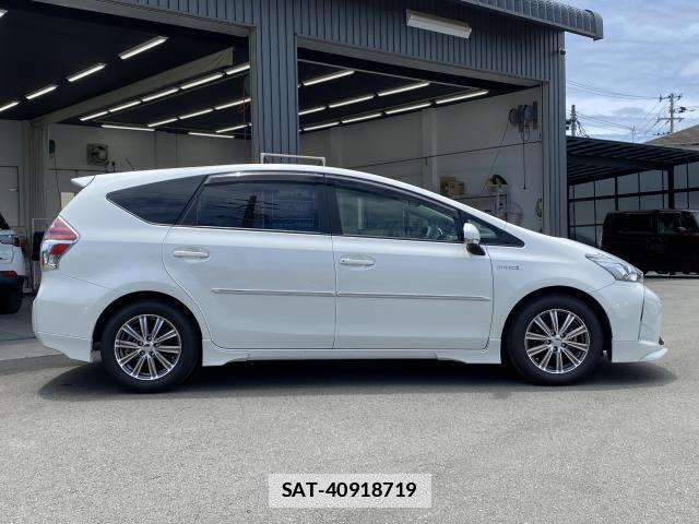 Toyota PRIUS ALPHA 2017-03 7869466-13