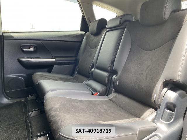 Toyota PRIUS ALPHA 2017-03 7869466-17