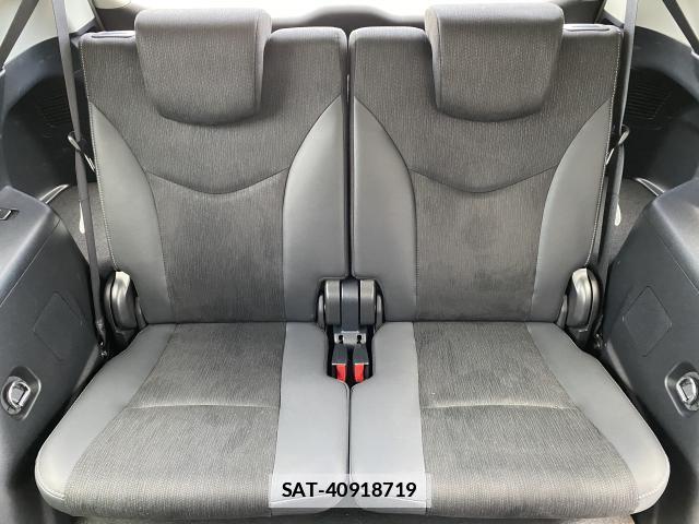 Toyota PRIUS ALPHA 2017-03 7869466-18