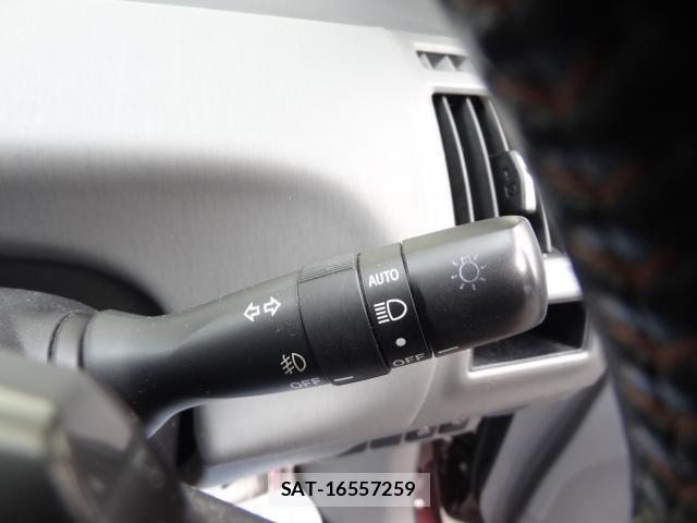 Toyota PRIUS ALPHA 2014-06 7870162-14