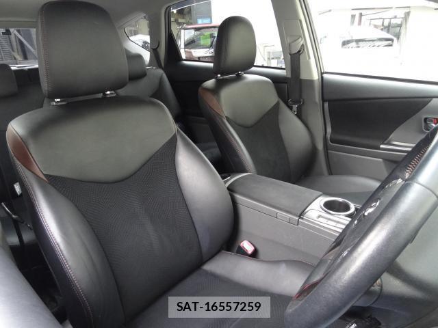 Toyota PRIUS ALPHA 2014-06 7870162-3