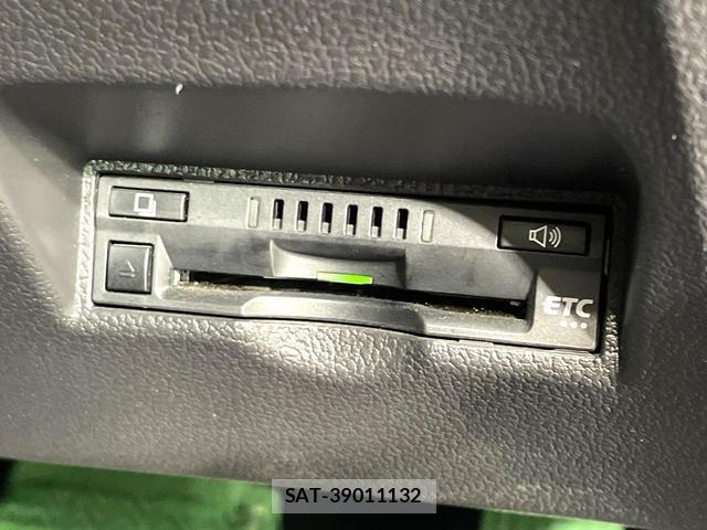 Toyota PRIUS PHV 2020-02 7868279-5