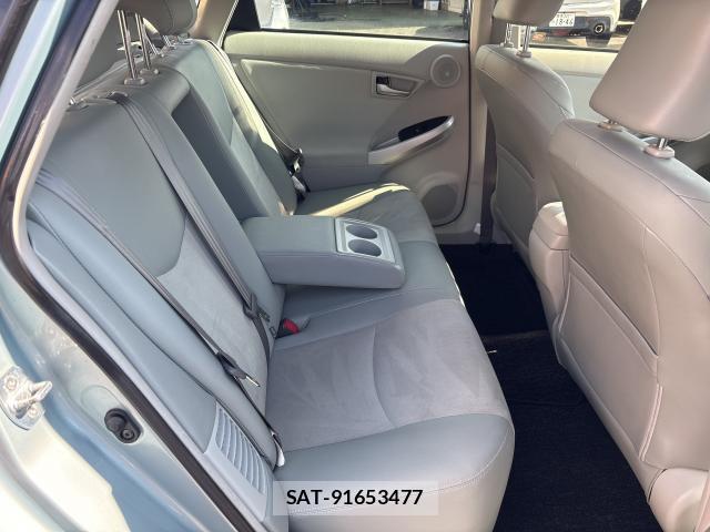 Toyota PRIUS PHV 2012-05 7869552-11
