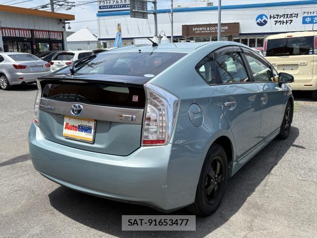 Toyota PRIUS PHV 2012-05 7869552-14