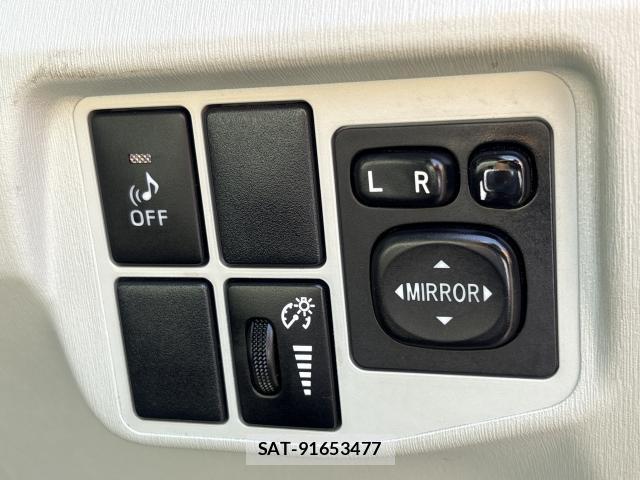 Toyota PRIUS PHV 2012-05 7869552-18
