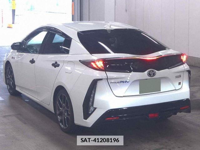 Toyota PRIUS PHV 2017-11 7871217-4