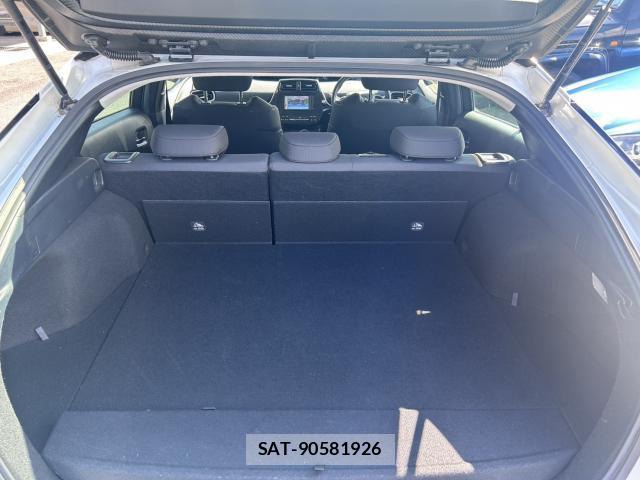 Toyota PRIUS PHV 2019-06 7872487-15