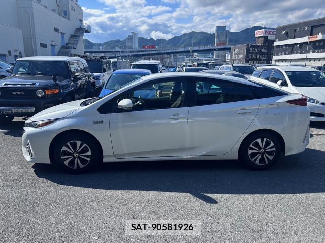 Toyota PRIUS PHV 2019-06 7872487-7