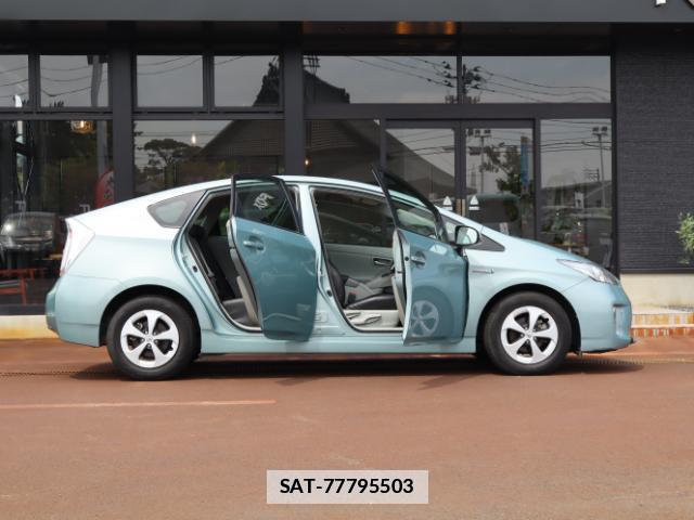 Toyota PRIUS 2012-01 7866852-14