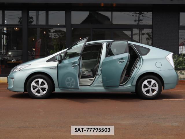 Toyota PRIUS 2012-01 7866852-15