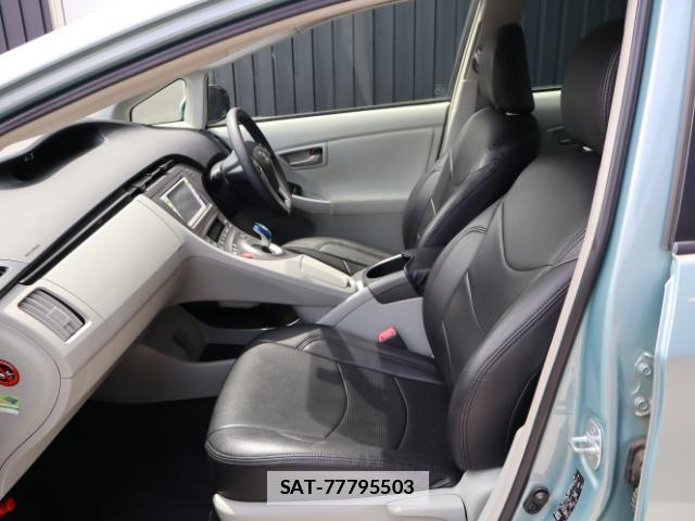 Toyota PRIUS 2012-01 7866852-19