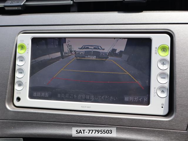 Toyota PRIUS 2012-01 7866852-6