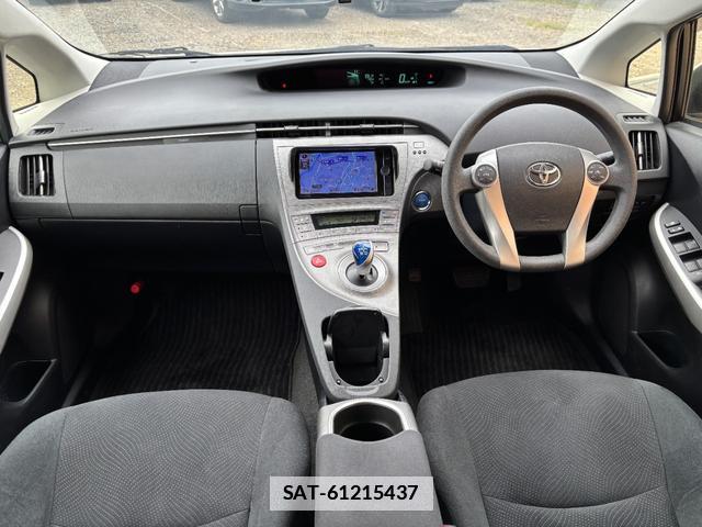 Toyota PRIUS 2014-01 7866900-4