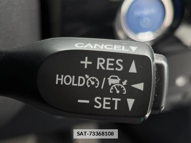Toyota PRIUS 2019-09 7866905-6