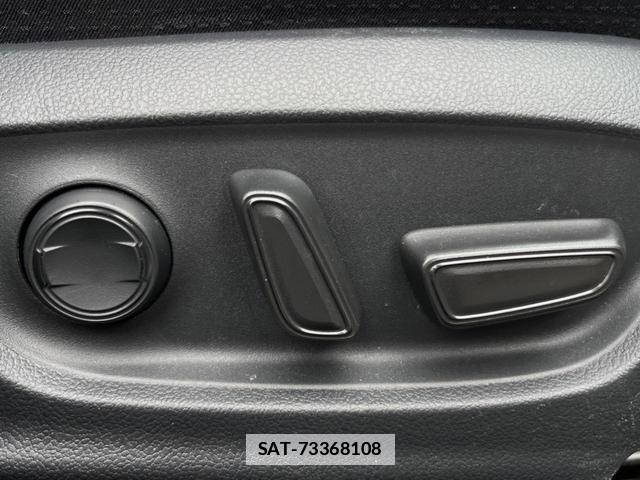 Toyota PRIUS 2019-09 7866905-7