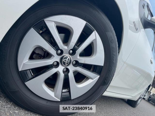 Toyota PRIUS 2016-07 7866908-14