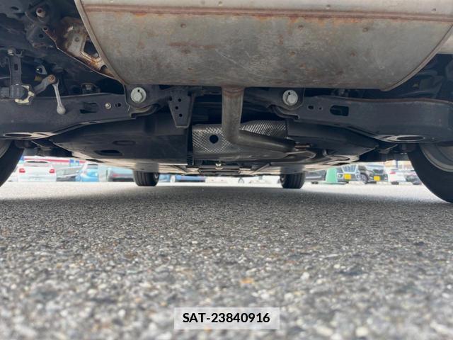 Toyota PRIUS 2016-07 7866908-19