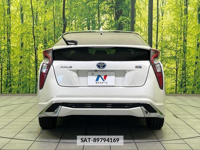 Toyota PRIUS 2015-12 7867062-14