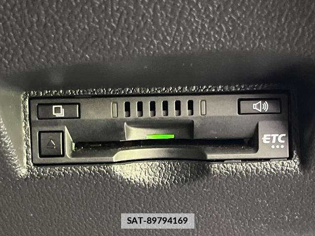 Toyota PRIUS 2015-12 7867062-6