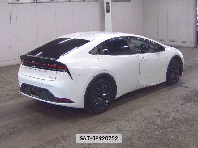 Toyota PRIUS 2023-08 7867280-3