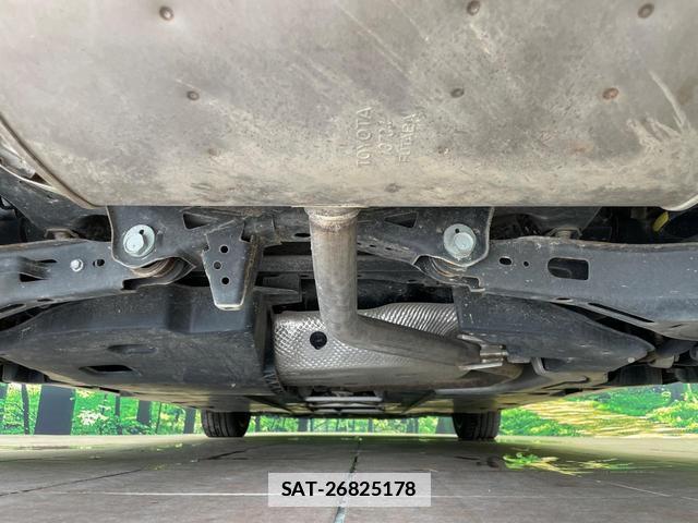 Toyota PRIUS 2018-03 7867337-18