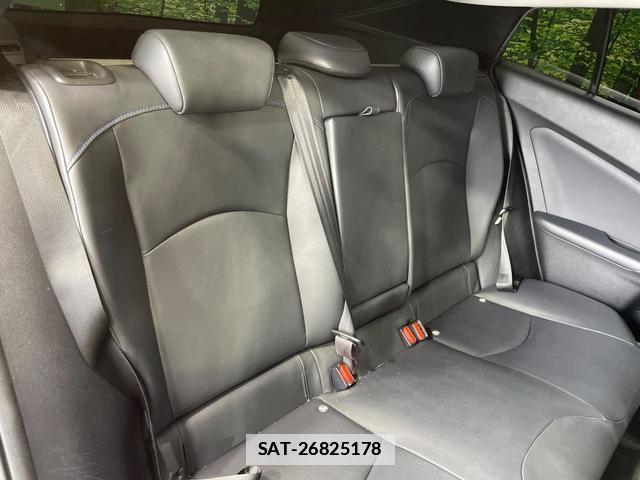 Toyota PRIUS 2018-03 7867337-8