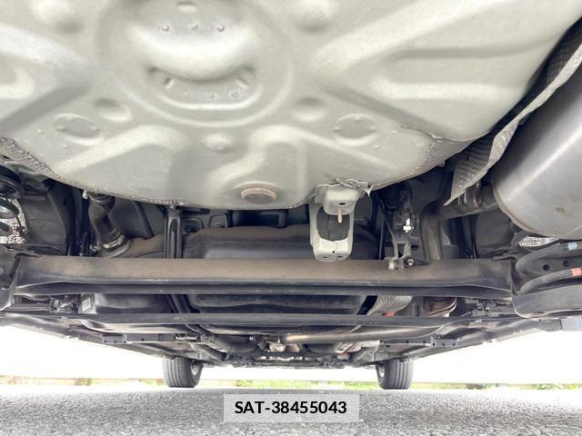 Toyota PRIUS 2014-12 7867940-17