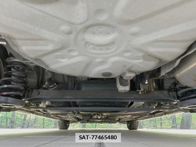 Toyota PRIUS 2014-12 7867957-18