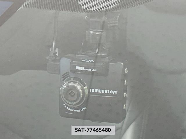 Toyota PRIUS 2014-12 7867957-4