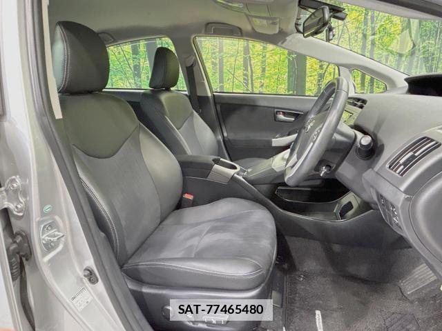 Toyota PRIUS 2014-12 7867957-7