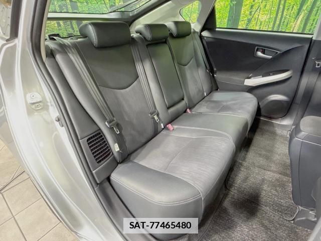 Toyota PRIUS 2014-12 7867957-8