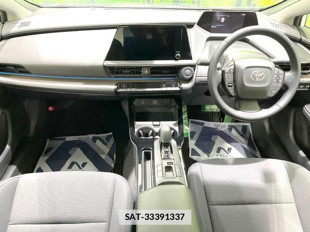 Toyota PRIUS 2023-10 7868215-1