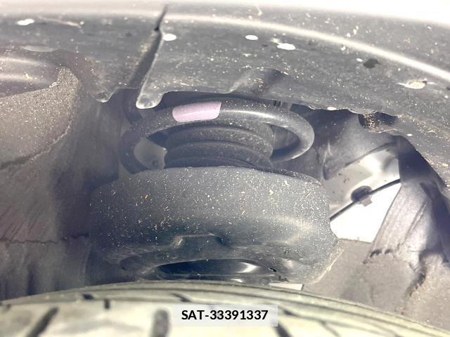 Toyota PRIUS 2023-10 7868215-19
