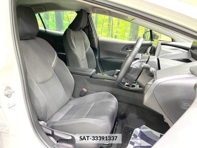 Toyota PRIUS 2023-10 7868215-8