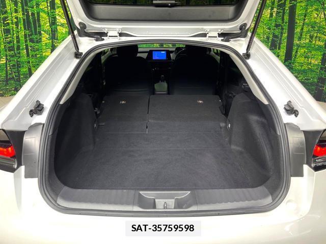 Toyota PRIUS 2023-03 7868254-10