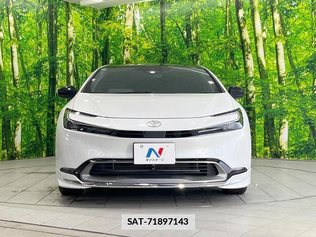 Toyota PRIUS 2023-10 7868384-13