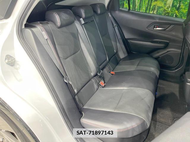 Toyota PRIUS 2023-10 7868384-8
