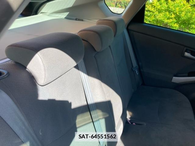 Toyota PRIUS 2010-02 7868514-10