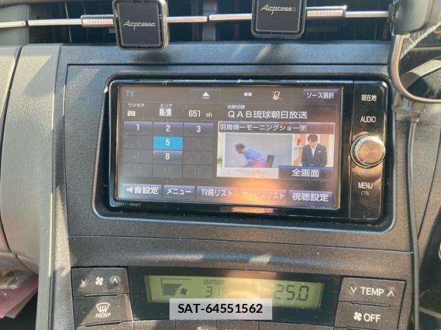 Toyota PRIUS 2010-02 7868514-19